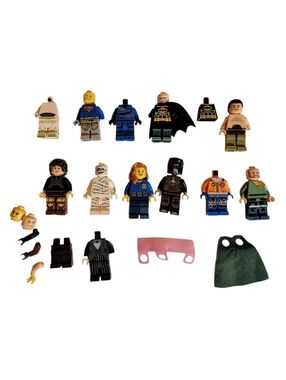 LEGO Minifigures Parts Lot Batman Scooby Doo Police Star Wars Iron Man